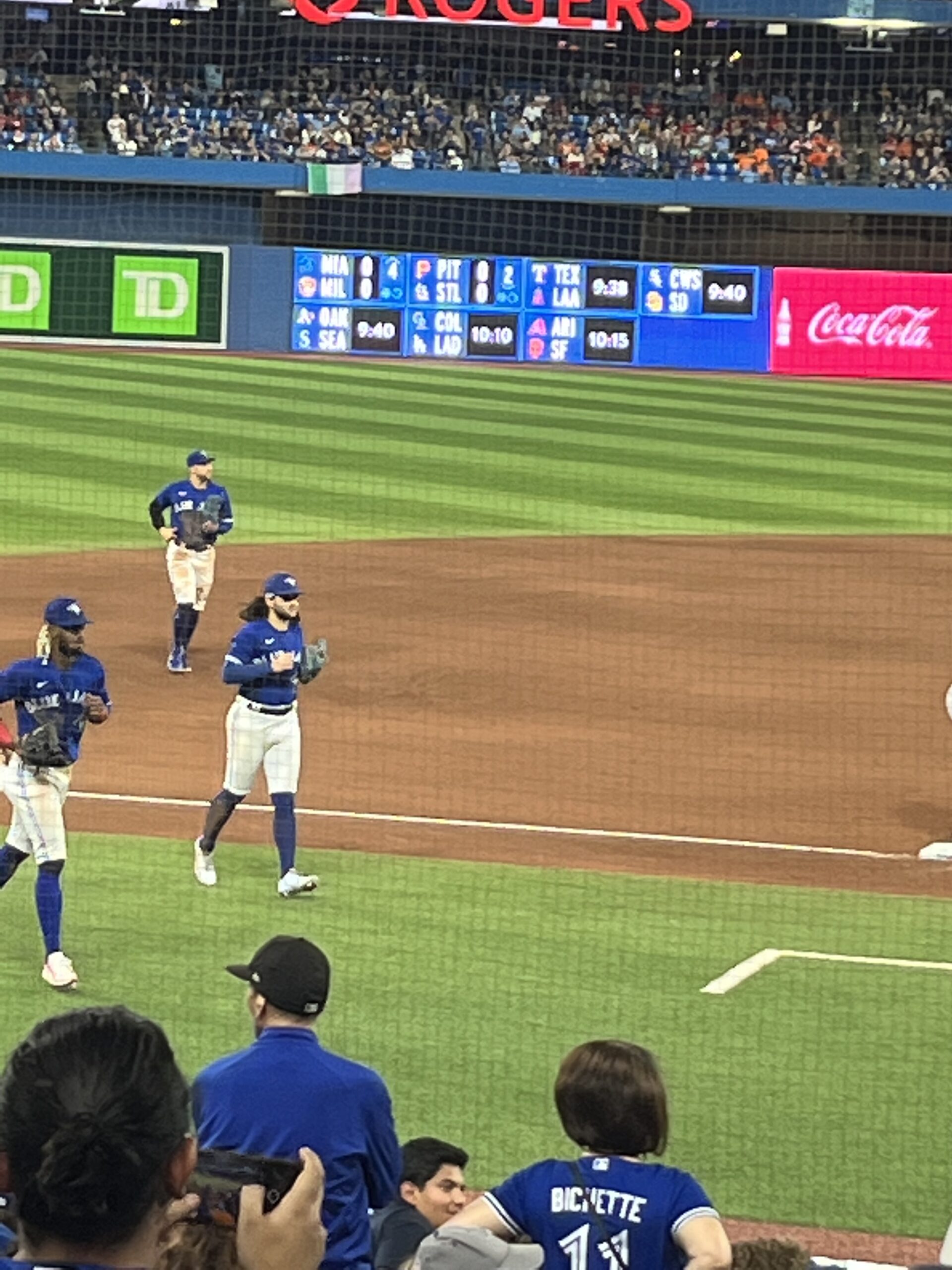 Rogers Centre, Blue Jays game